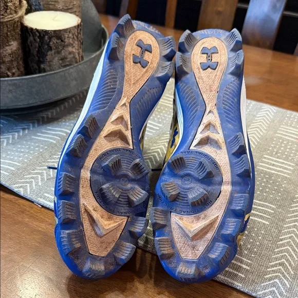 Under Armour Blue and Gold Baseball Cleats - Picture 4 of 4